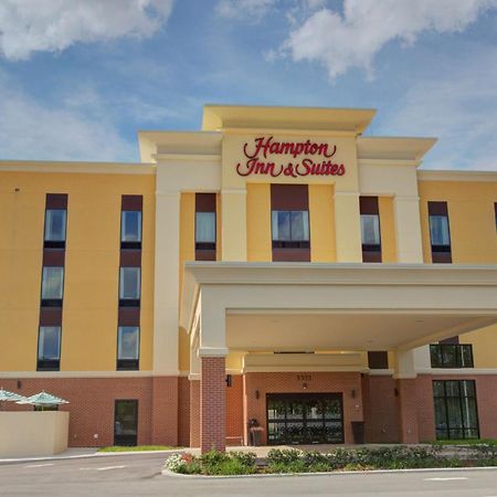 Hampton Inn & Suites By Hilton Tampa Busch Gardens Area Exterior foto